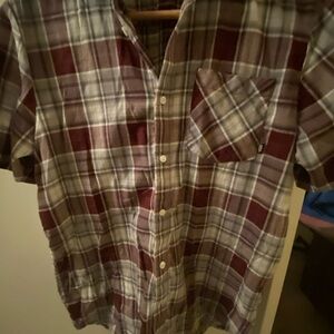 Great Vans men’s short sleeved plaid shirt- size M